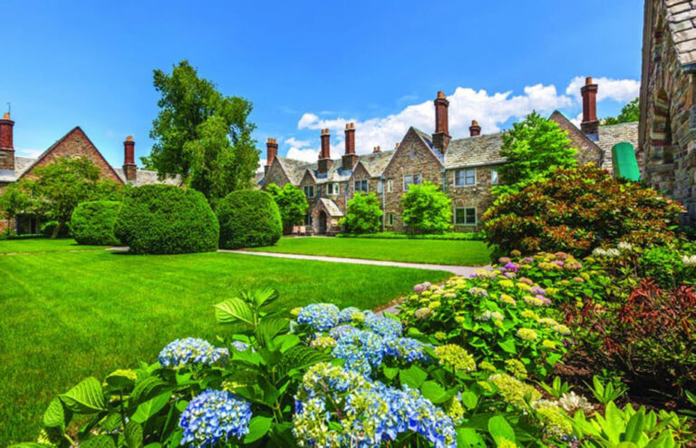 exterior image of Winchester Gardens